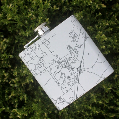 Mukwonago - Wisconsin Engraved Map Hip Flask in Matte White