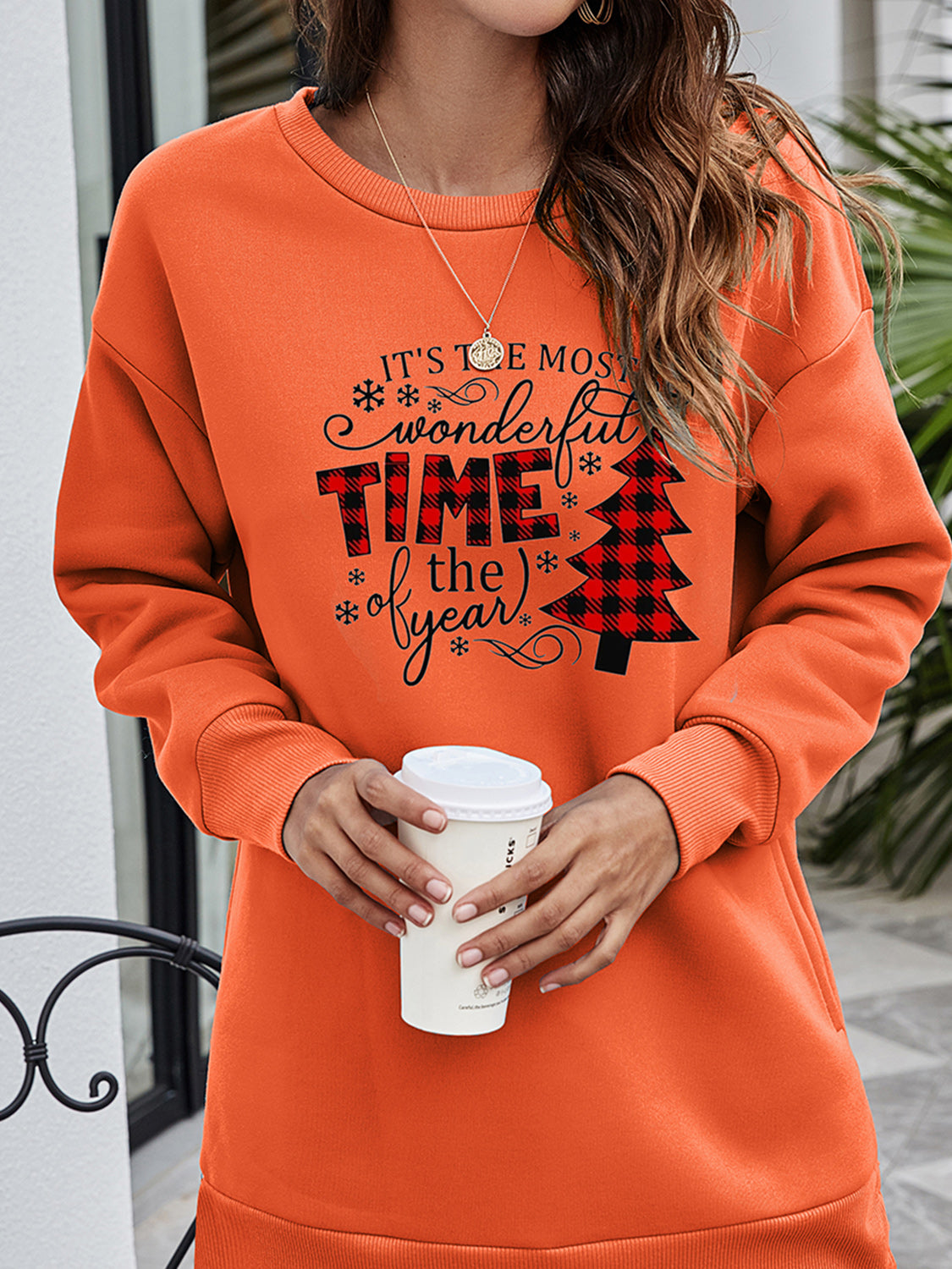 Sudadera con hombros caídos y estampado de árbol de Navidad