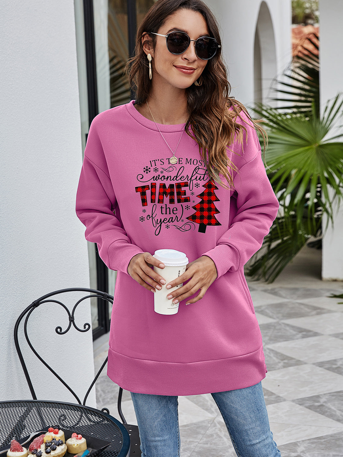 Sudadera con hombros caídos y estampado de árbol de Navidad