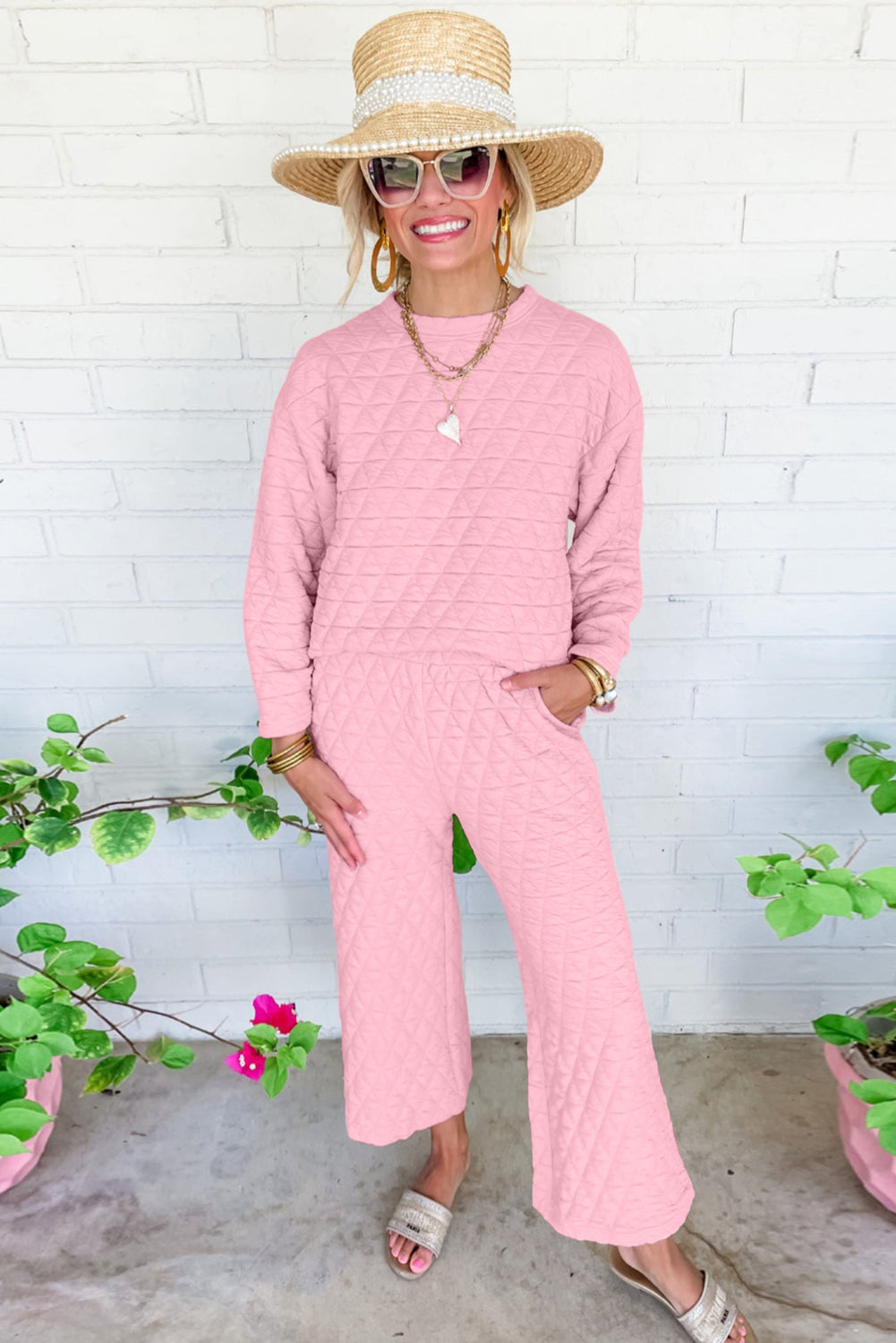 Dark Grey Solid Quilted Pullover and Pants Outfit