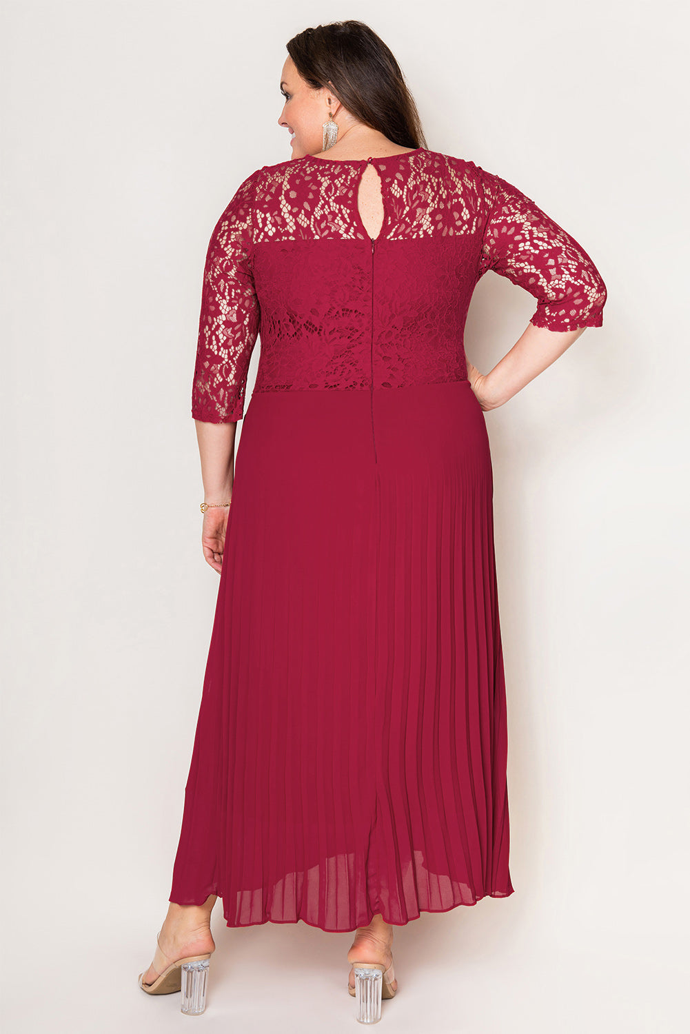 Vestido largo encaje festoneado cuello en V mangas 3/4 tul plisado plus rojo fuego